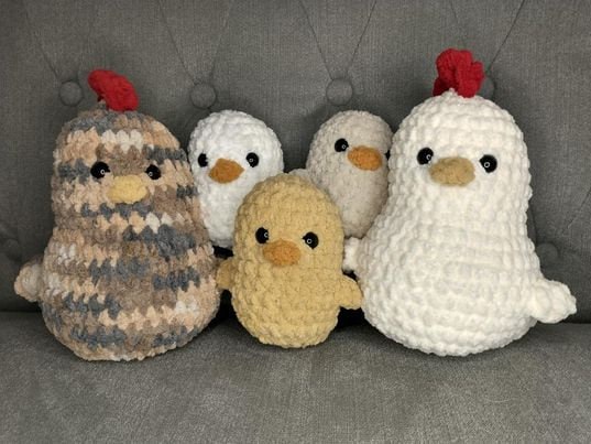 Mama Maran The Hen Crochet Pattern