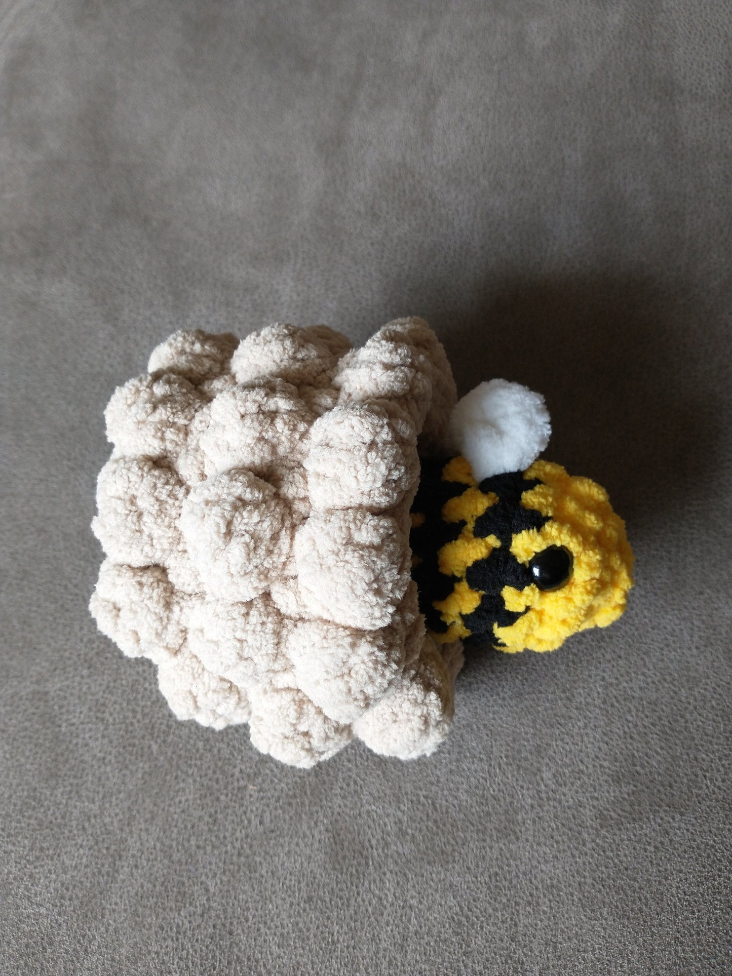 Pop Bee Crochet Pattern